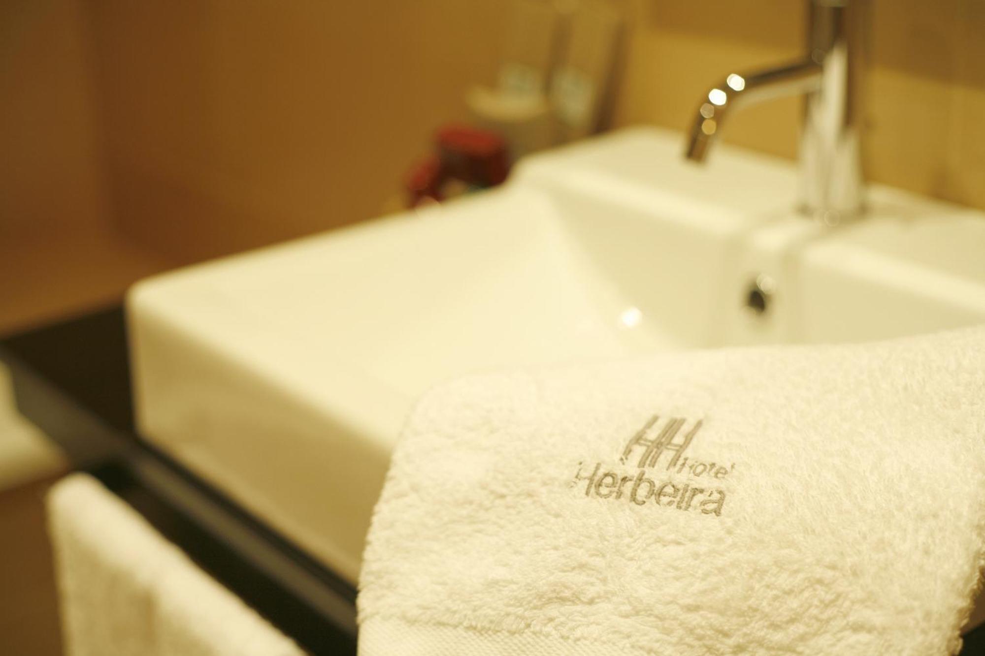 Hotel Herbeira セデイラ エクステリア 写真